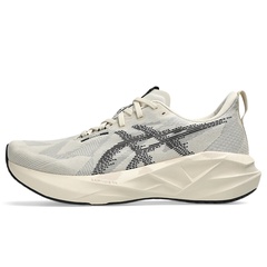 Beli Sepatu Lari Asics Novablast 5 Oatmeal - Black Original 1011B974.250