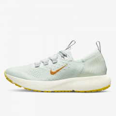 Beli Sepatu Lari Wanita Nike Wmns Escape Run Flyknit Barely Green Original Dc4269-300